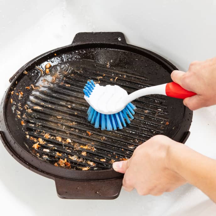 Cleaning cast new arrivals iron grill